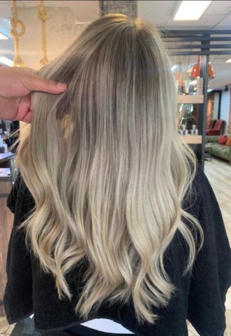 bebek-kumralı-saç-rengi-küllü