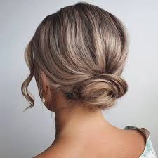 KISA SAÇ TOPUZ MODELLERİ